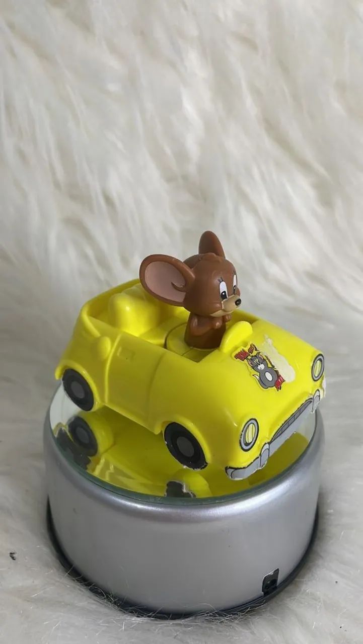 Brinquedo colecionáveis - Tom e Jerry  - Foto 2