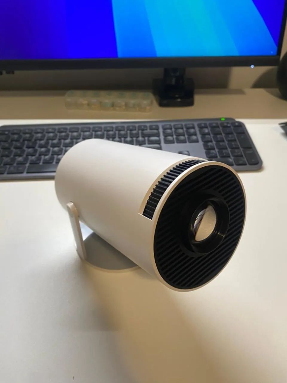 Projetor HY300 - Novíssimo 