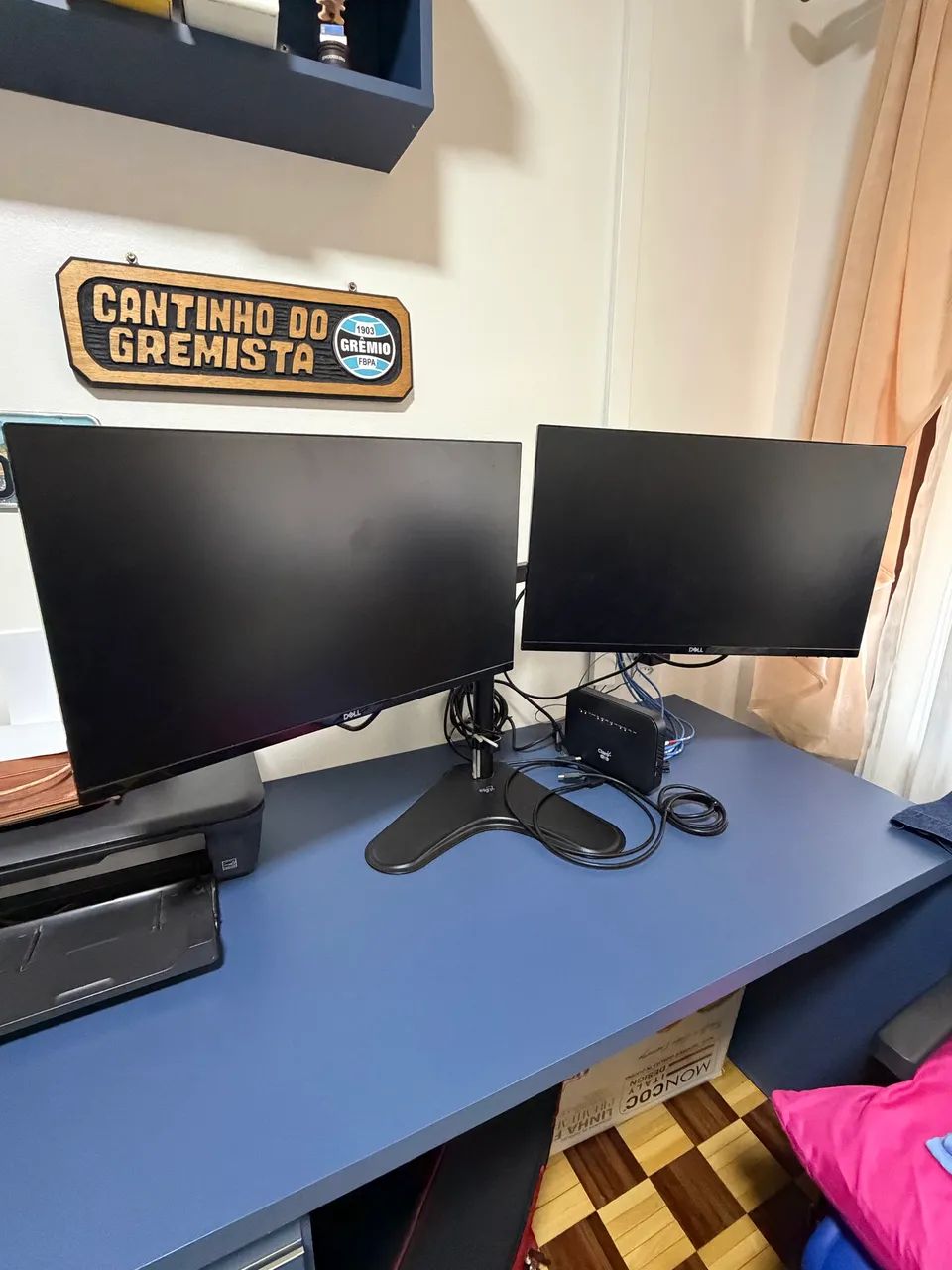 Monitores Dell 24 polegadas + braço articulado 
