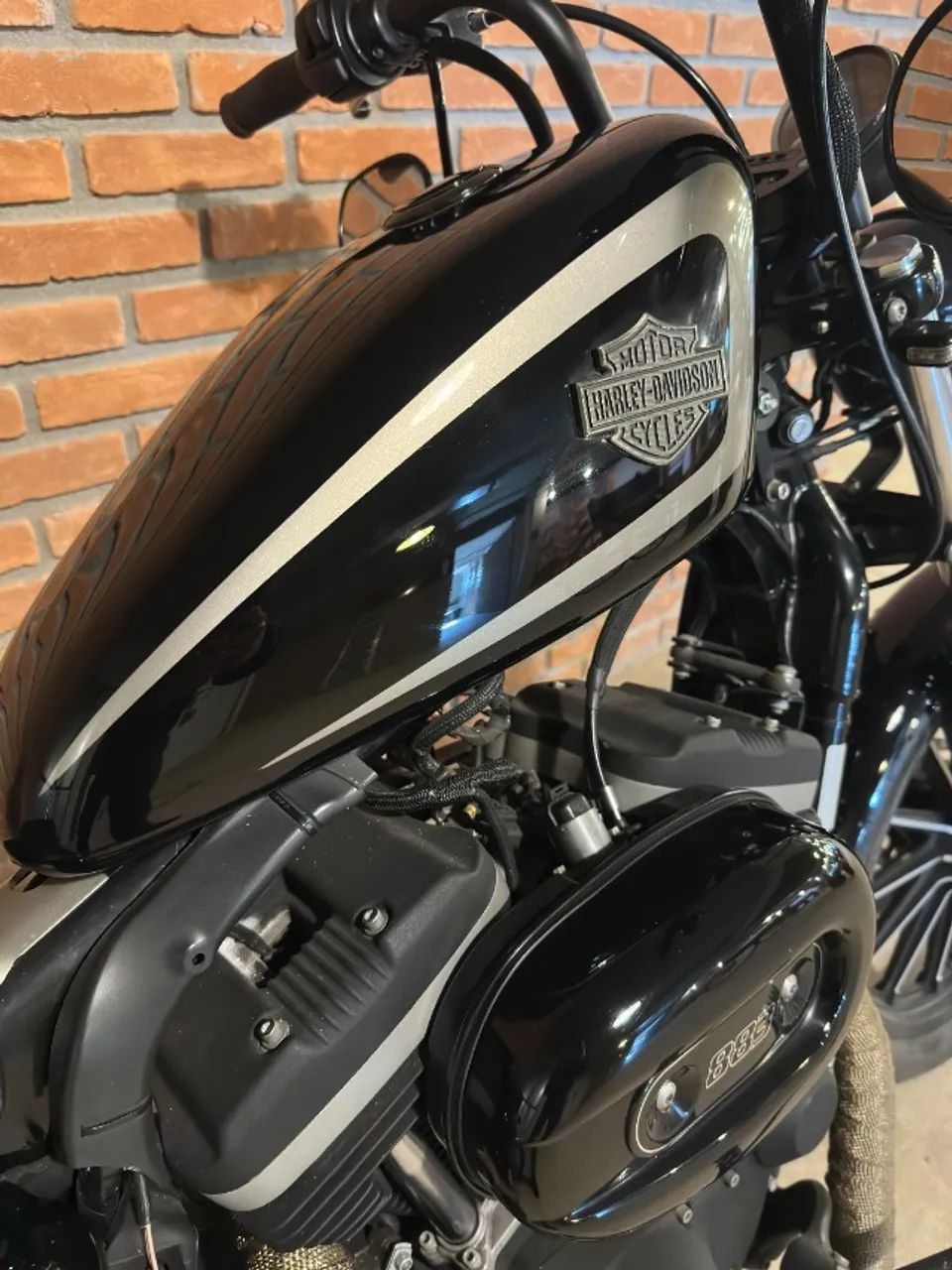 HARLEY-DAVIDSON XL 883N IRON - Foto 5
