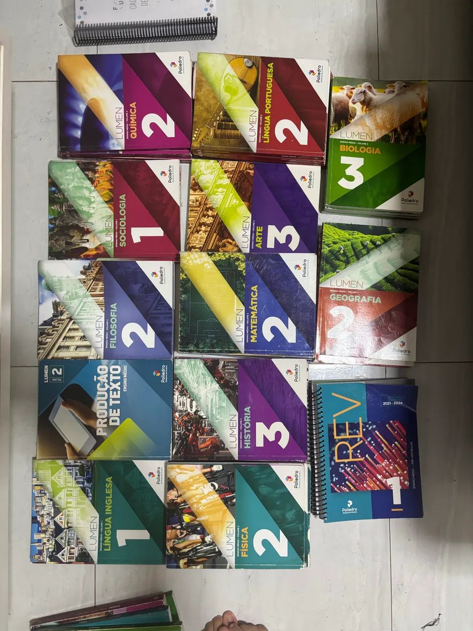 doa-se material didático/apostilas Poliedro 1º e 2º ano EM - Foto 4