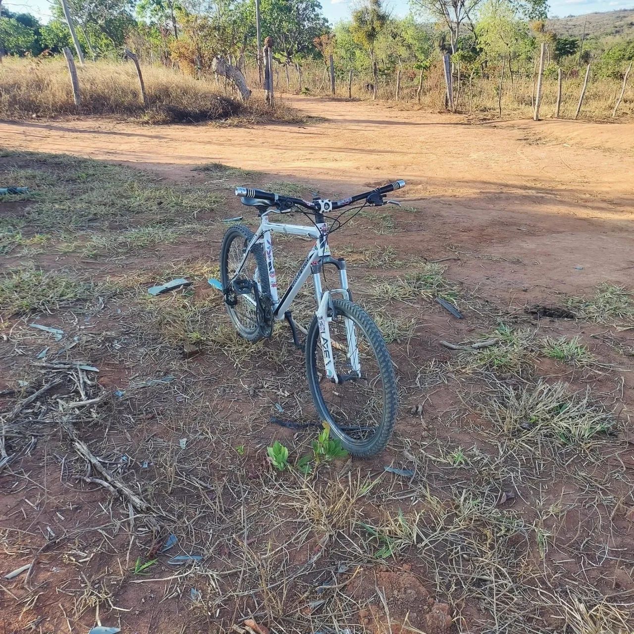 Bicicleta Aro 26 - Foto 3