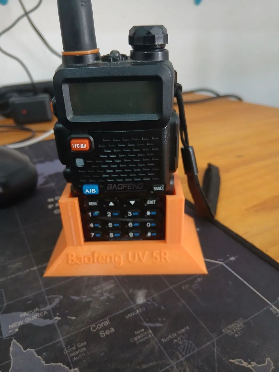 Suporte de mesa para rádio uv 5r - Foto 5