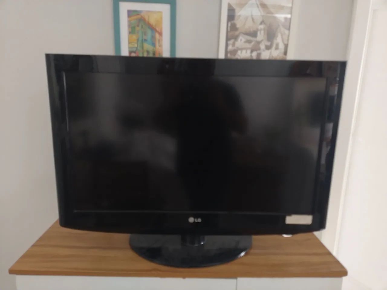 ? TV LG LCD 32" - Usada - Funcionando