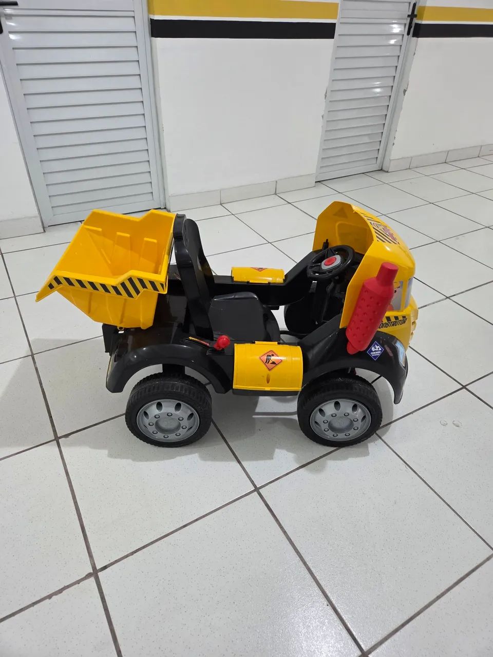 Caminhão Brutus Construtor  Bandeirante. - Foto 3