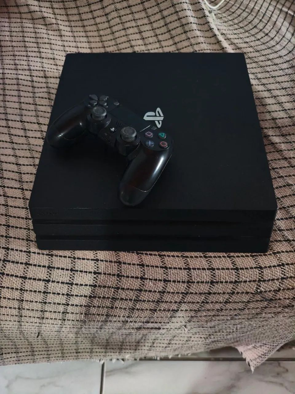 PS4 PRO 2TB 