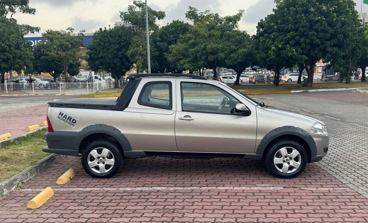 Fiat Strada Working Celeb.1.4 Fire Flex 8V CD 2012 - Foto 4