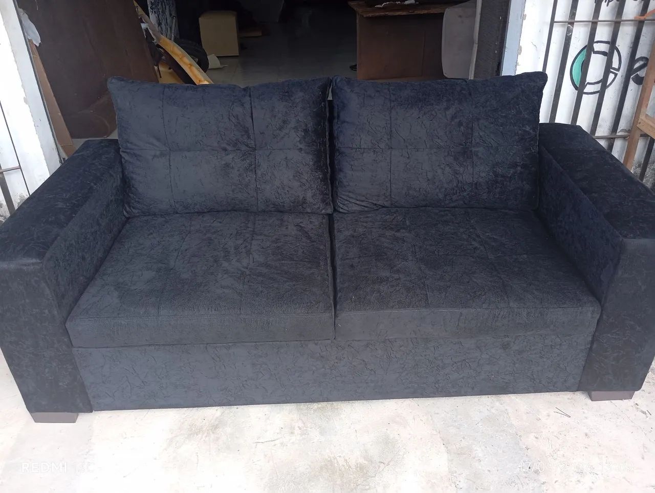 Sofá preto novo - Foto 4