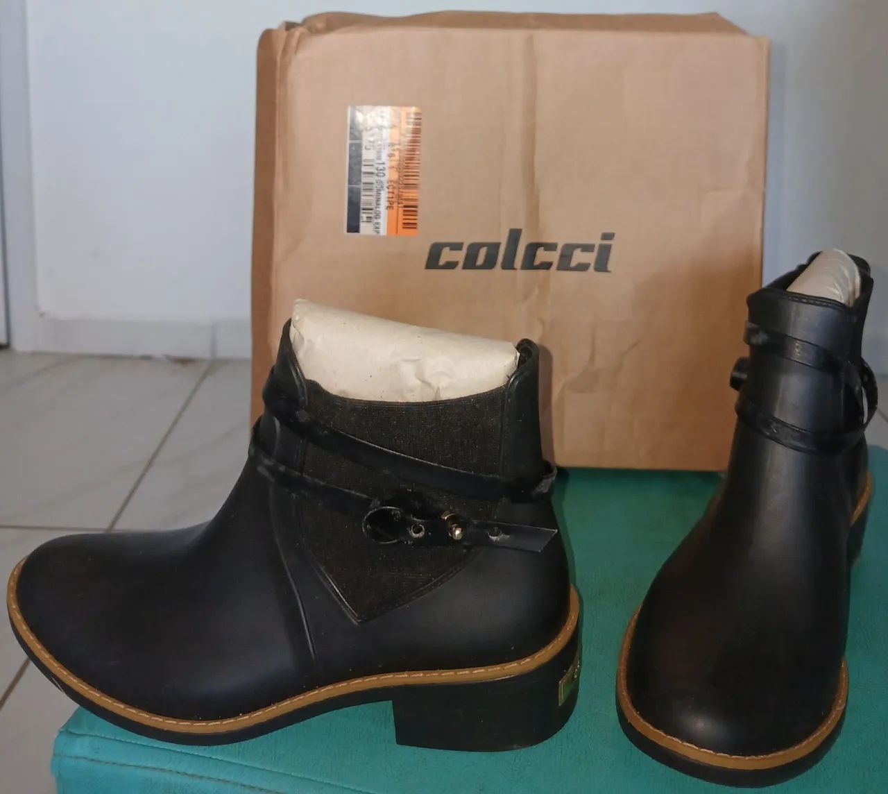 Bota Colcci original semi nova - Foto 4