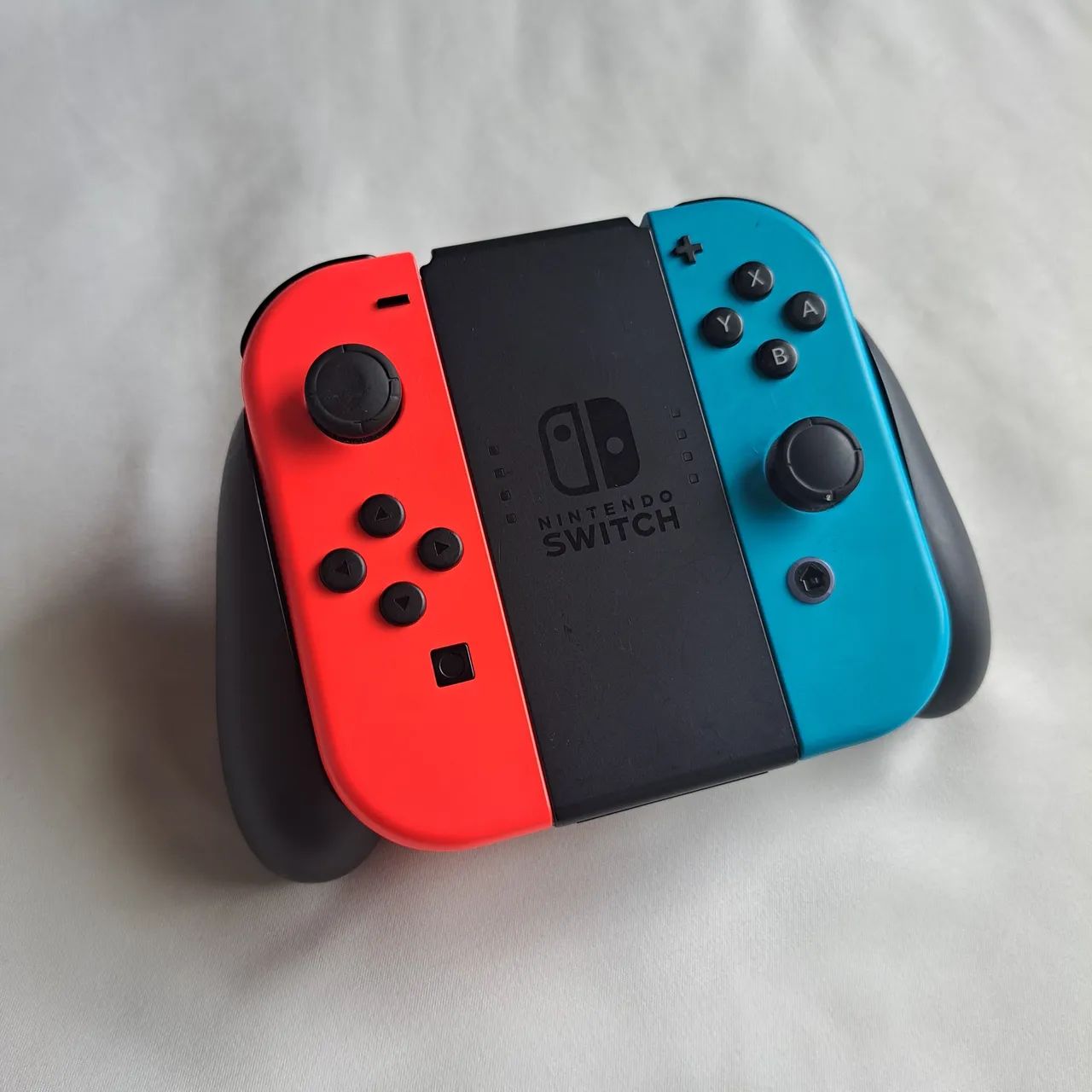 Nintendo Switch 32Gb com 4 Joy-Con - Foto 4