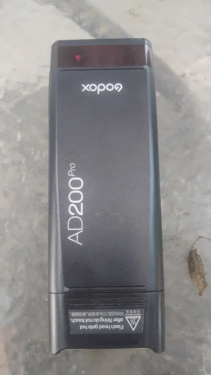 Flash AD200pro 