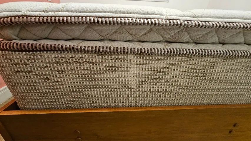 Colchão Luckspuma e Base Cama Queen em MDP
