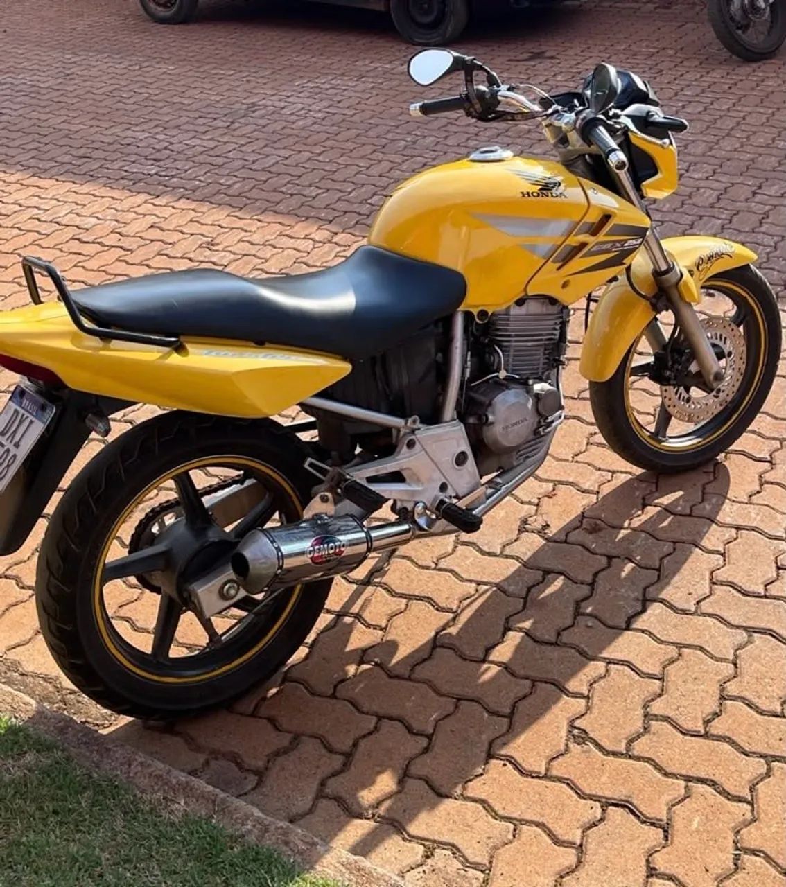 CBX250 TWISTER  - Foto 3