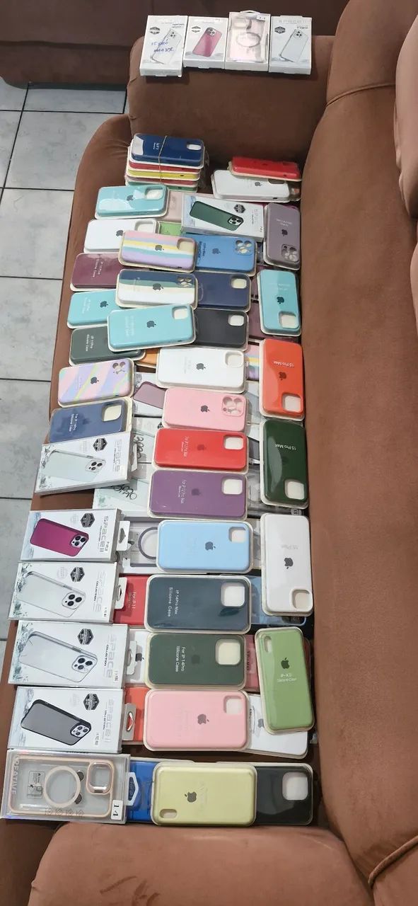Capa de iPhone modelos variados 