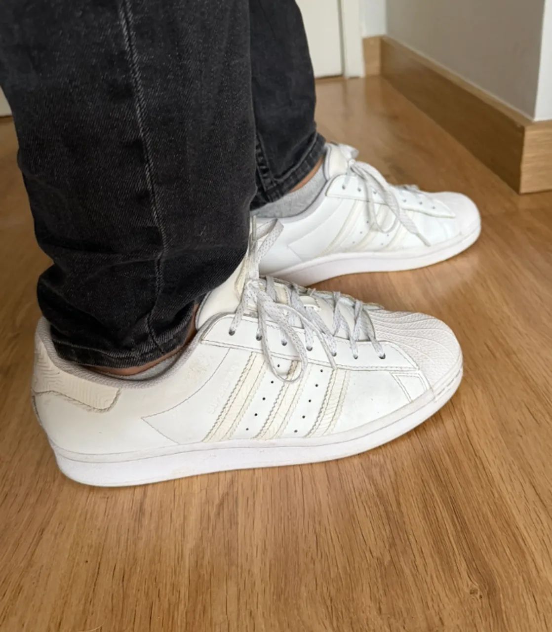Adidas Superstar branco de couro - Tam 41 - Foto 2
