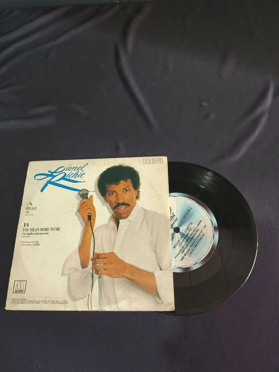 Disco Compacto Single 7" Lionel Ritchie - Hello (Motown Records) 1984  - Foto 3