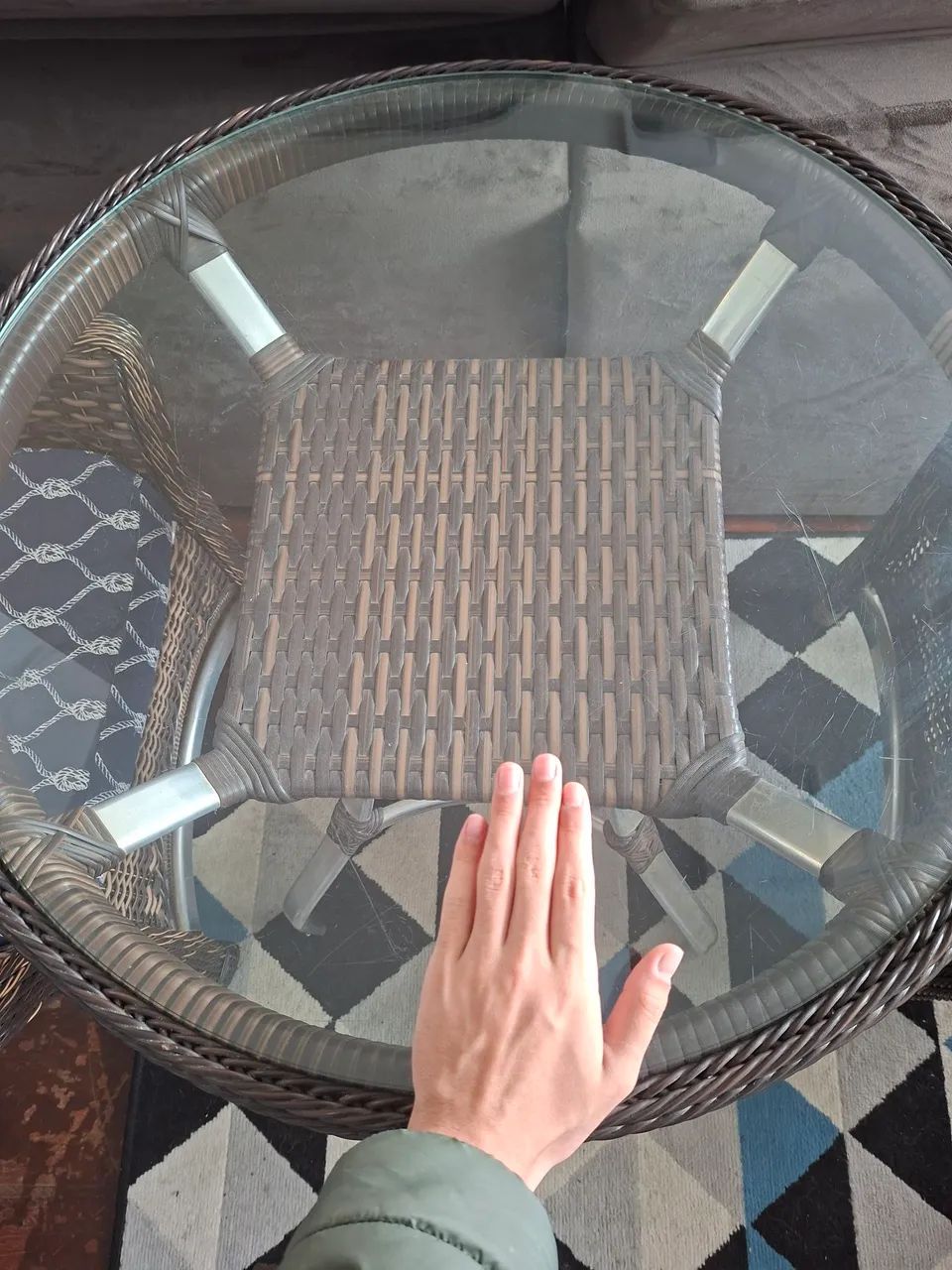 Conjunto 2 cadeiras e 1 mesa de vidro  - Foto 5