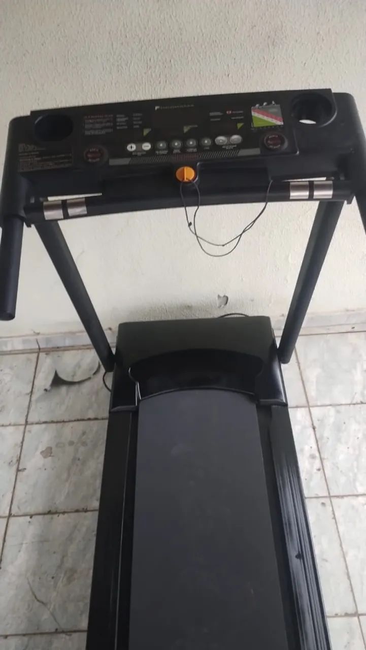 Esteira Atletic com elevação  - Foto 4