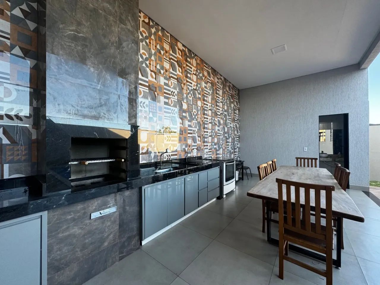 Vendo casa 3 quartos 1 suíte piscina e área de churrasco - Foto 5