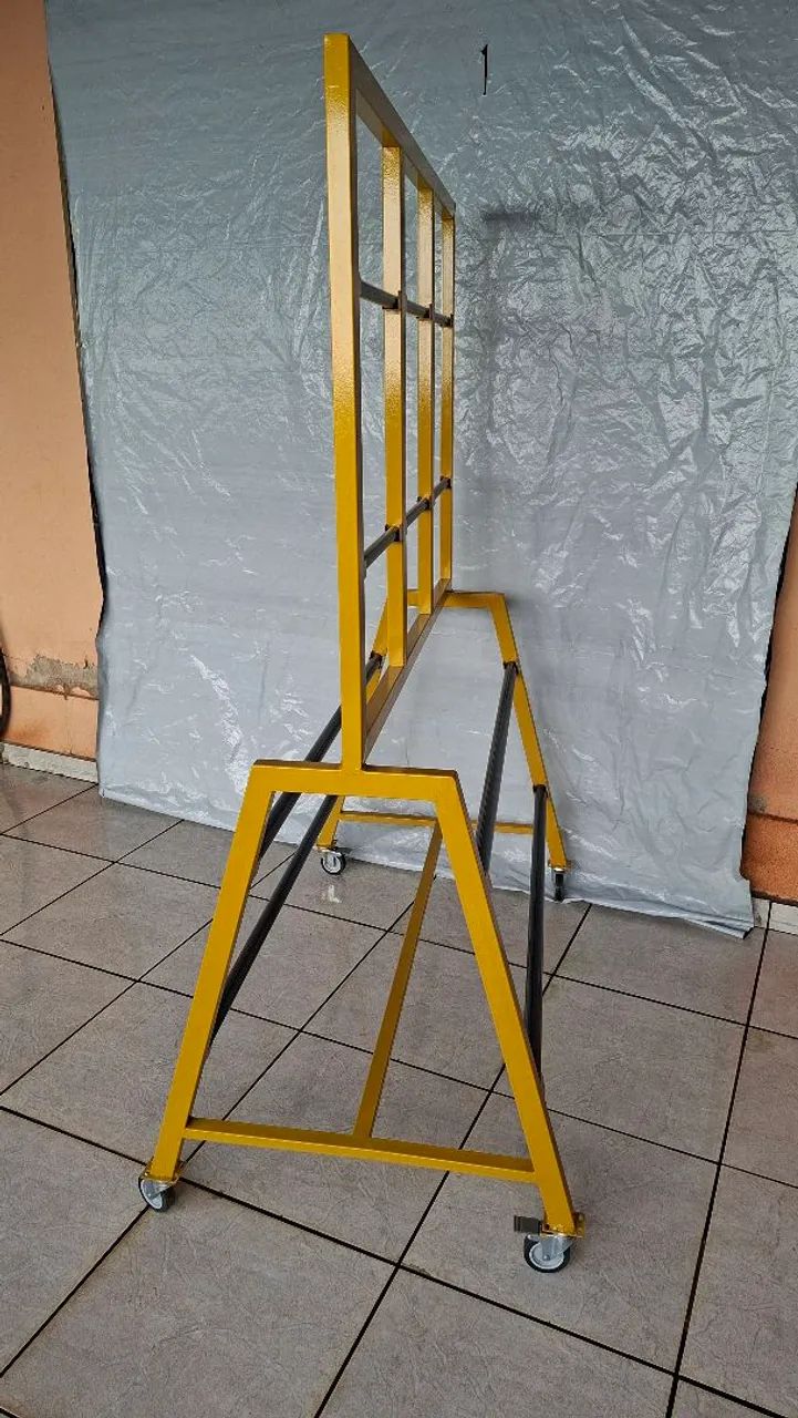 Expositor de cordas e lonas - Foto 2