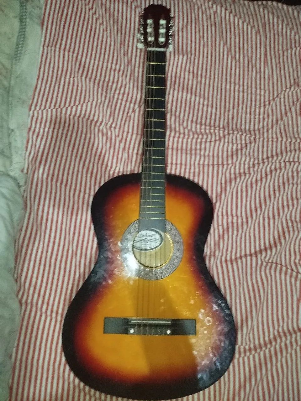 Violão corda de Náilon e com capa 