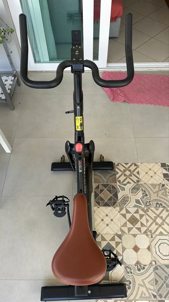 Bicicleta Ergométrica de Spinning Movement C5  - Foto 3