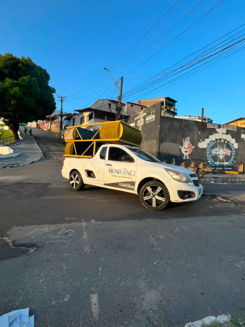 ?Mini Trio Elétrico / Carro De Som Pronto Para Trabalhar