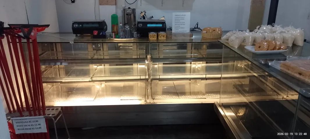 Vendo lindo balcão para padaria ou confeitaria - Foto 3