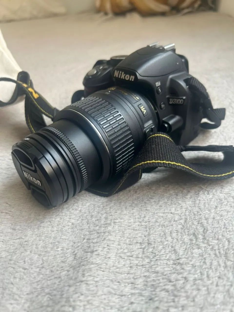 Câmera Nikon D3100 DSLR + Lente VR - Excelente Estado - Pronta para Uso