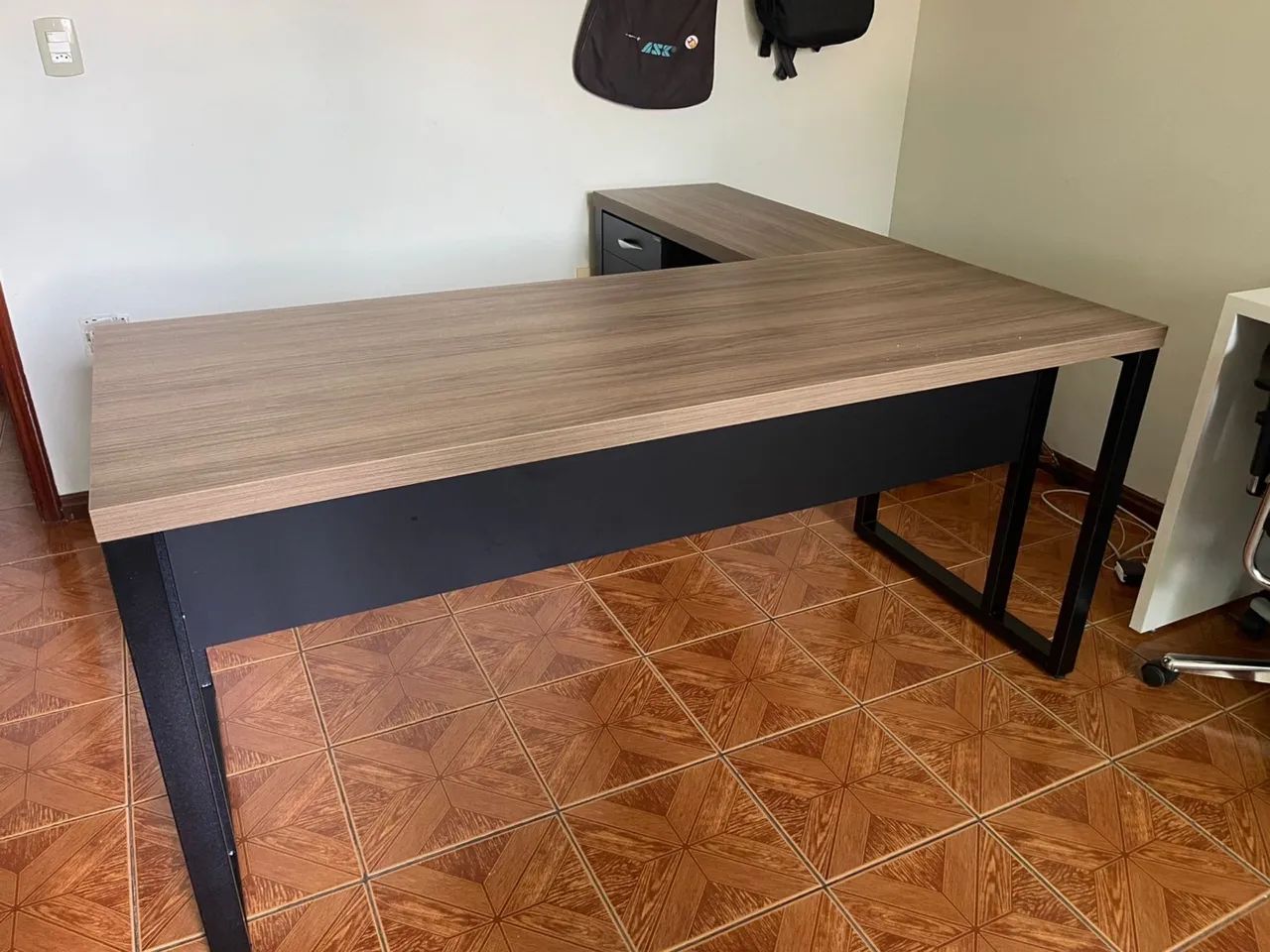 MESA DE ESCRITORIO COM GAVETAS LOJA IKONOFFICE 