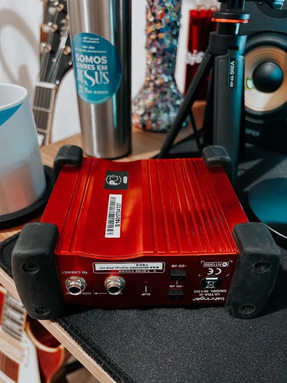 Behringer Direct Box Para Guitarras Gi 100 - Foto 3