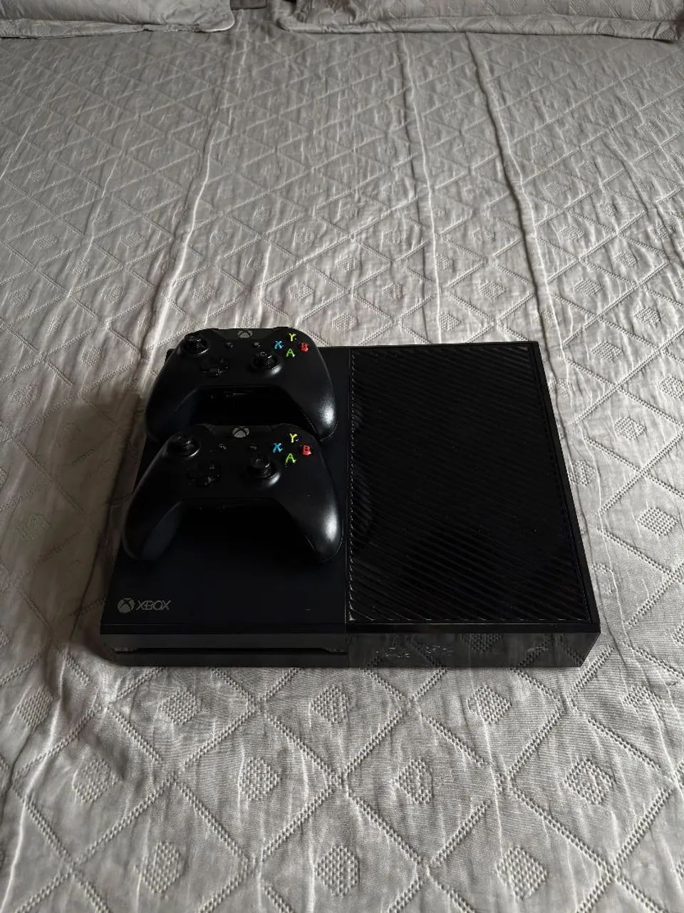 Xbox One + 2 controles + Kinect