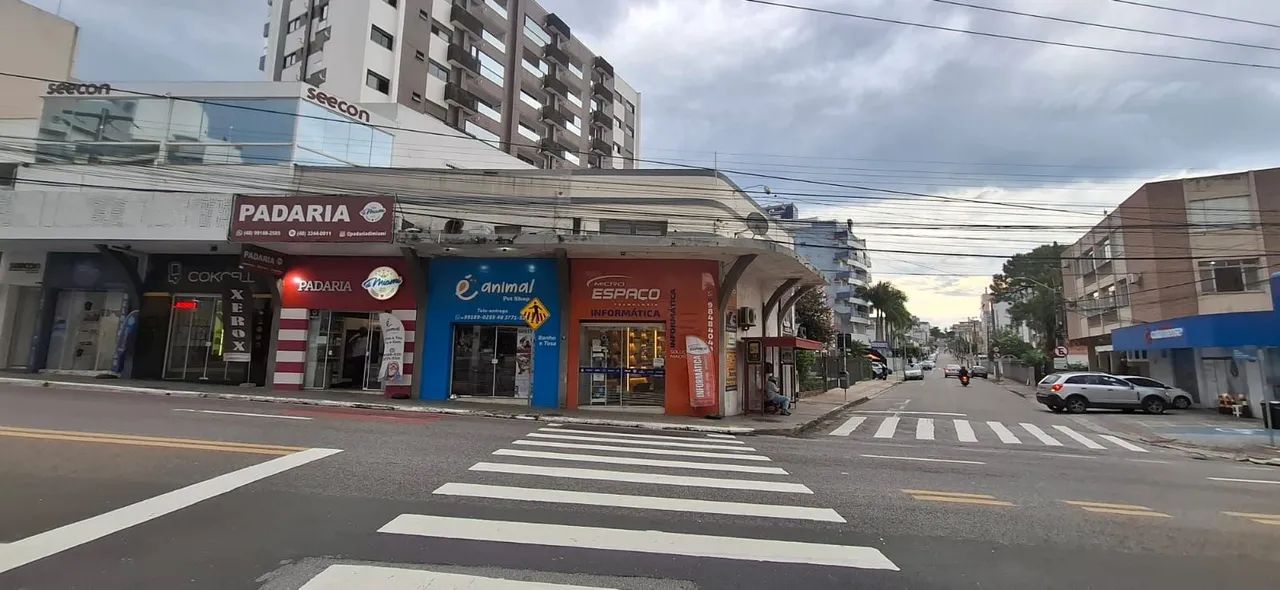 Sobreloja com 32m² - Locação em Coqueiros. - Foto 4