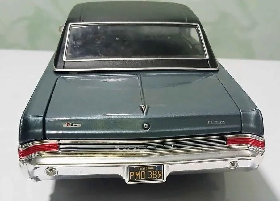 Miniatura 1/18 Pontiac GTO  - Foto 2