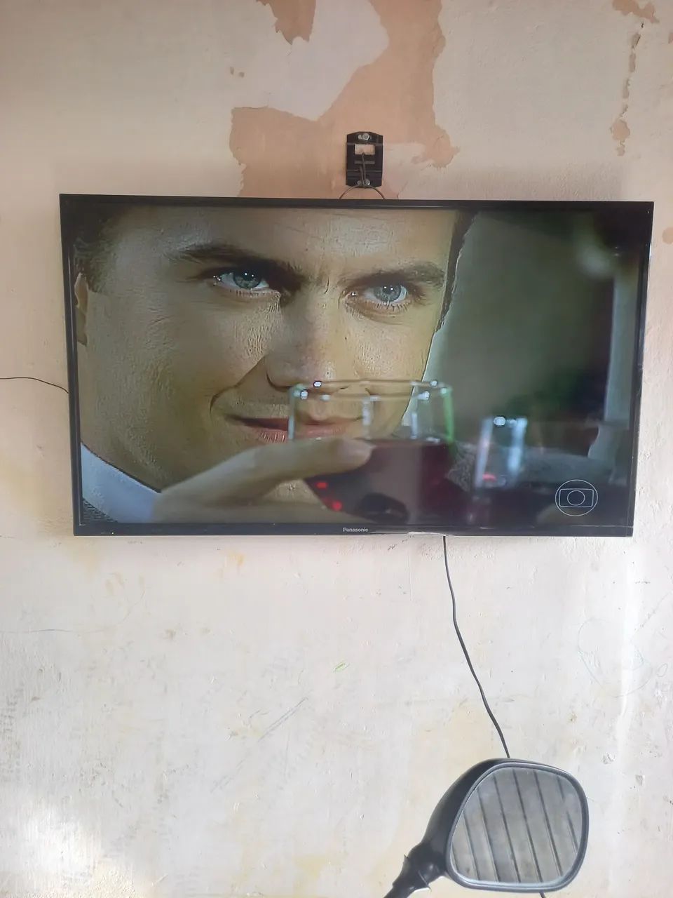 Tv  Panasonic 39 polegadas  não  é smart