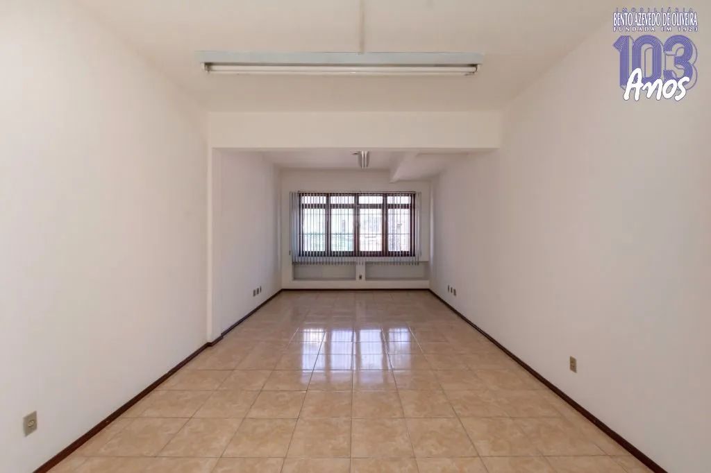 Excelente Sala Comercial em Ótima Localização no Bairro Cidade Baixa - Foto 2