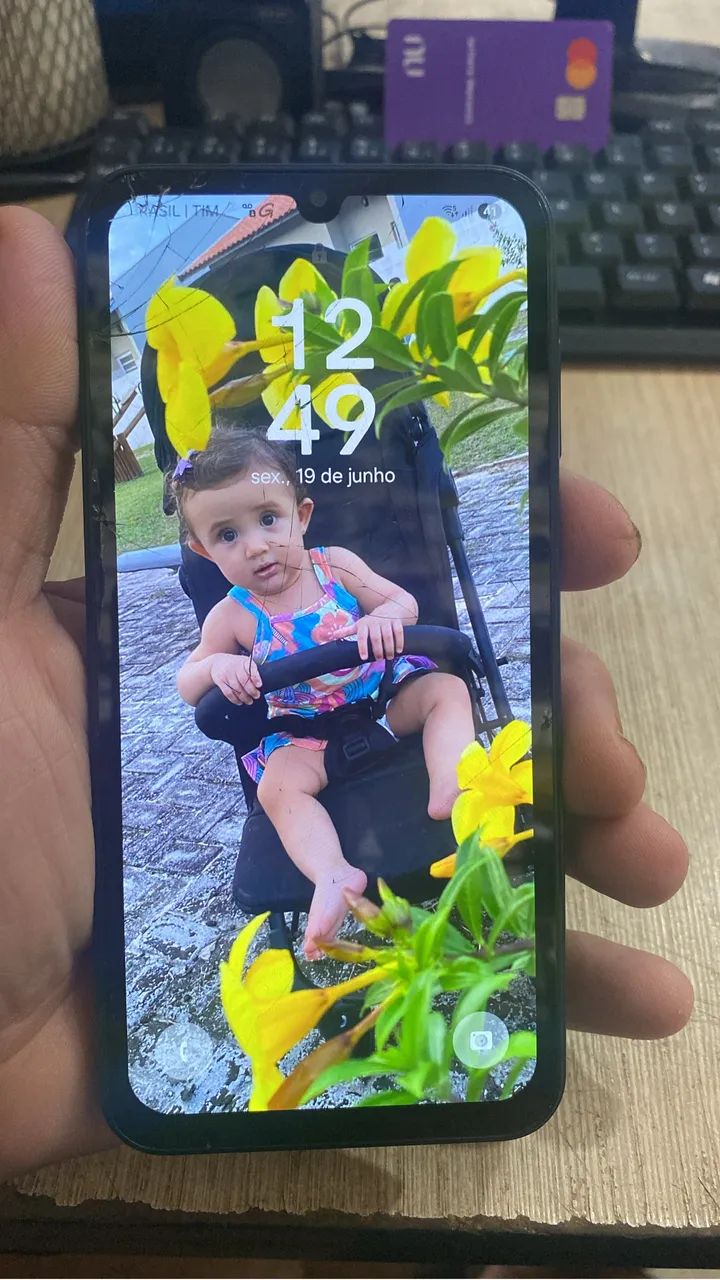 Vendo A15 com a tela trincada 
