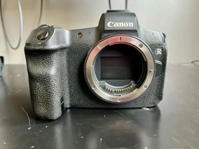 Canon EOS R Full Frame mirrorless 30.3mp, 4k, funcionando perfeitamente