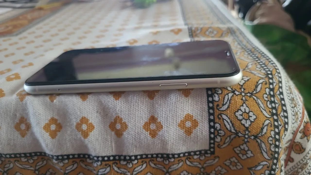 IPHONE 11s 64GB