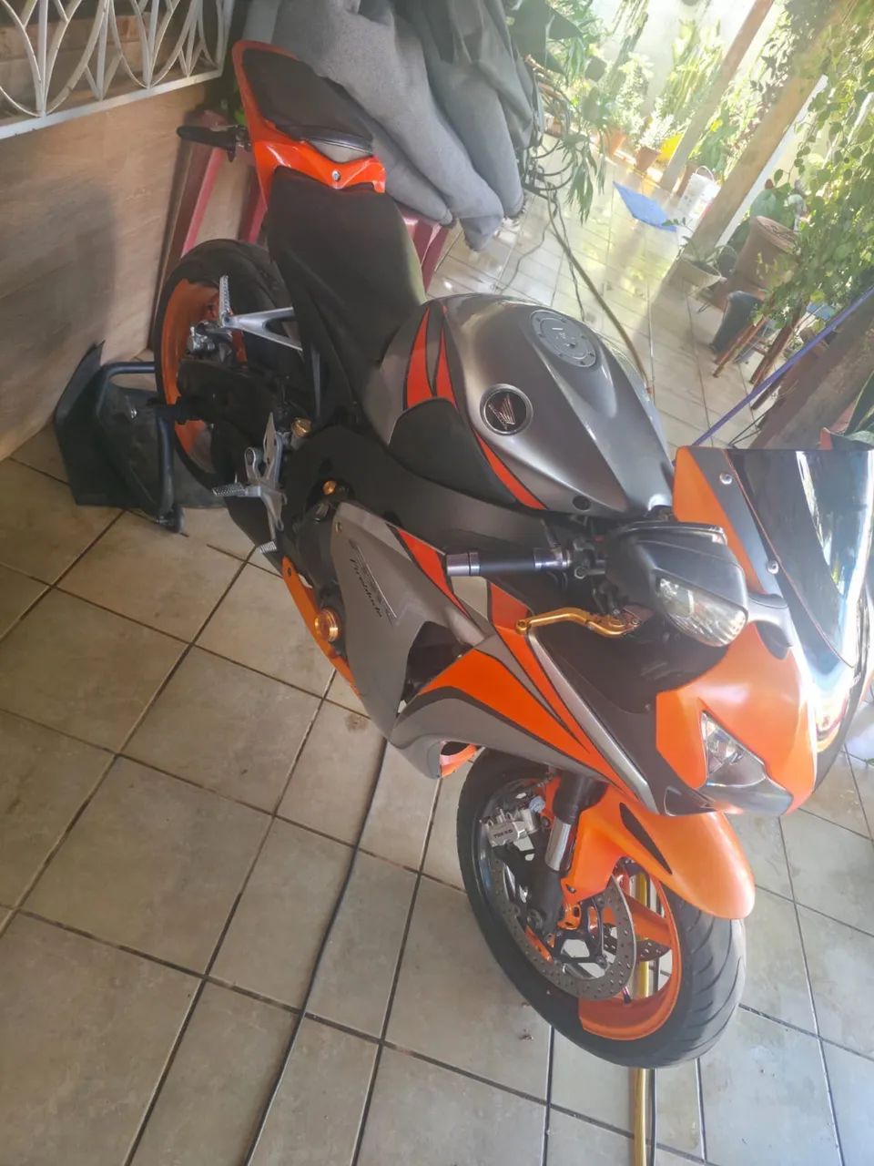 CBR 1000RR Fireblade - Foto 2