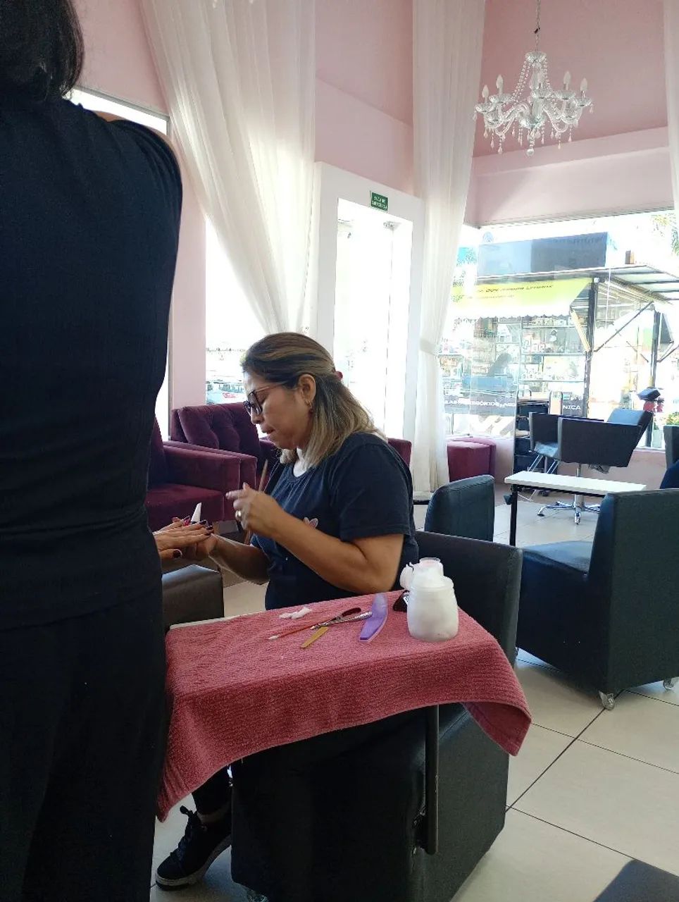 VAGAS PARA MANICURES