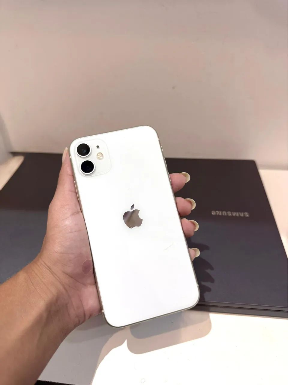 iPhone 11 64GB Branco