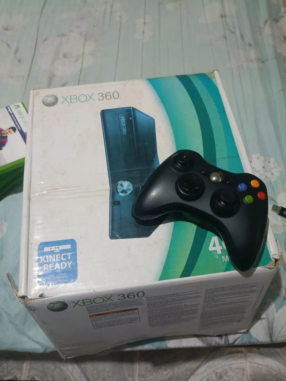 Xbox 360 - COM CAIXA 