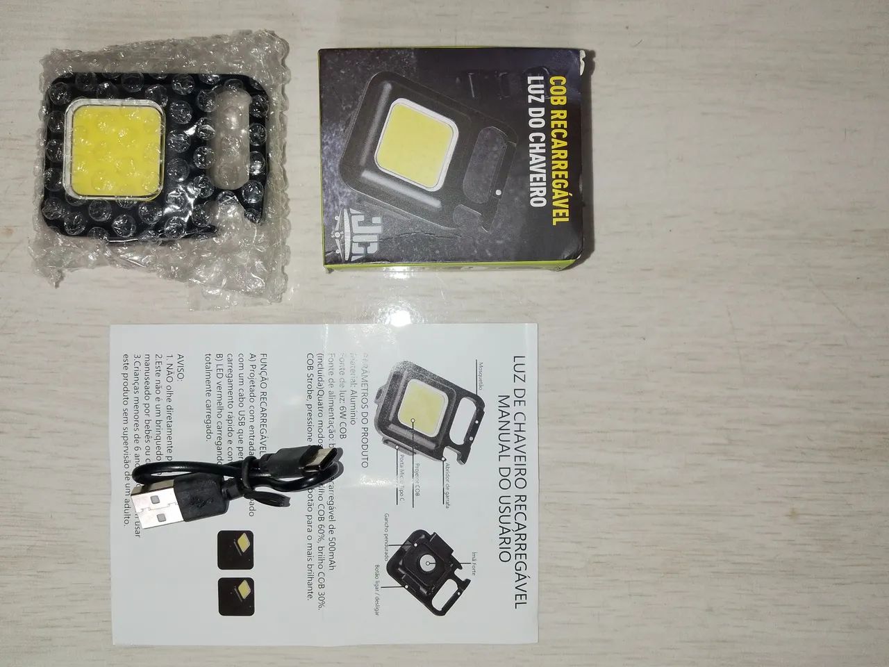  Mini lanterna recarregável  usb 