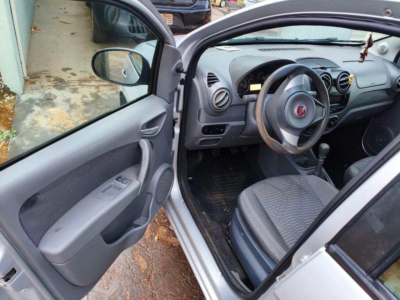 Fiat Palio Attractive 1.0 EVO Fire Flex 8V 5P 2013 - Foto 5