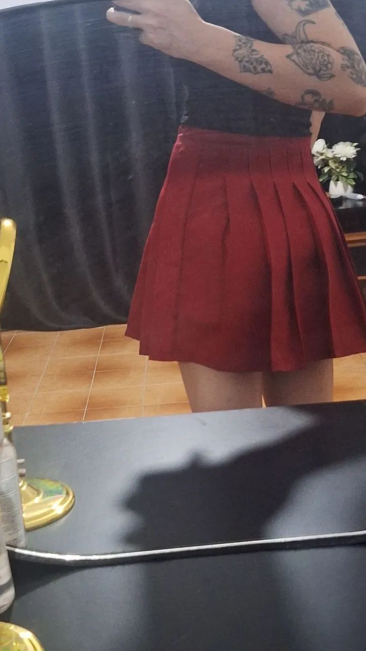Saia plissada vermelha  - Foto 2