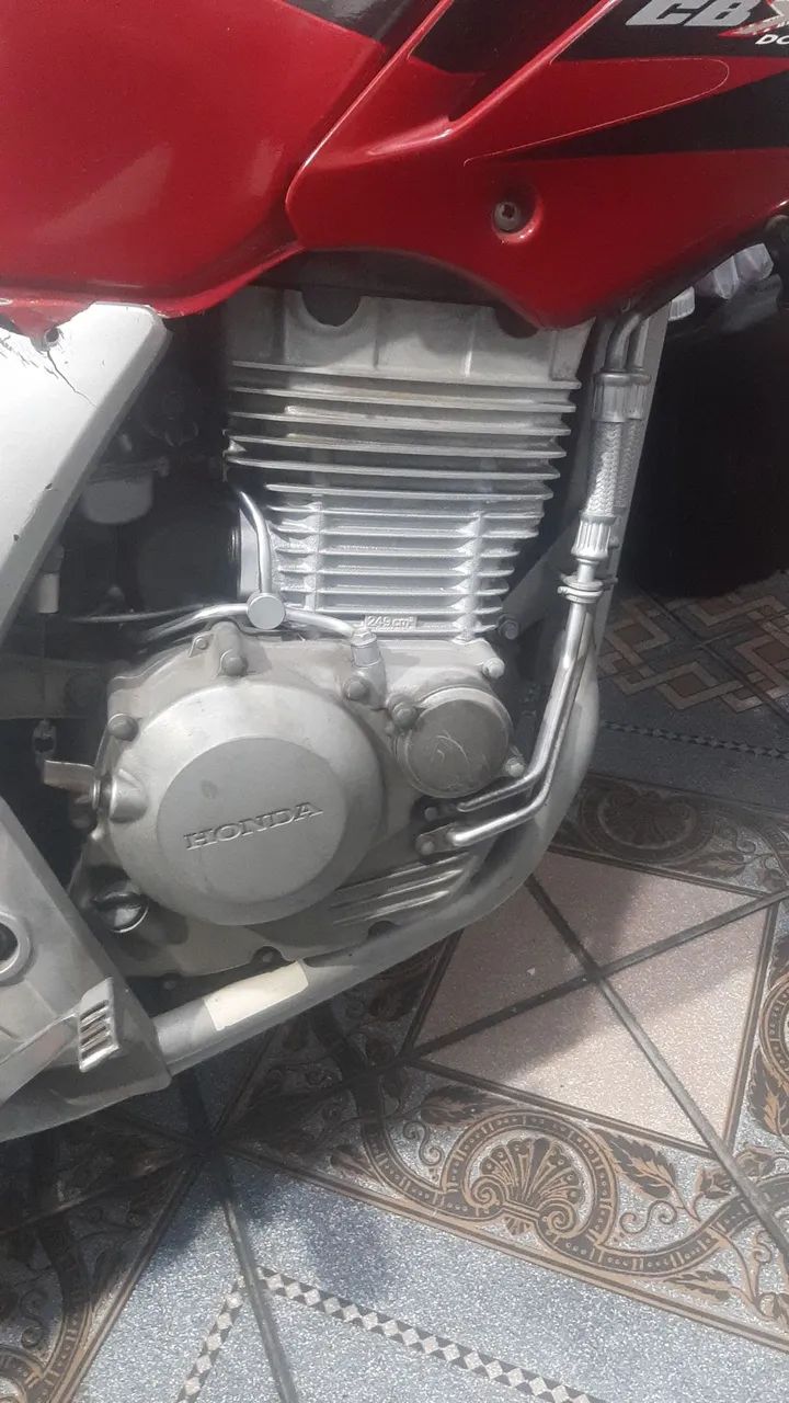 Cbx Twitter 250 - Foto 2