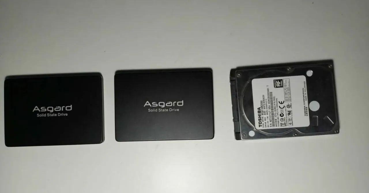 Vendo ssds e hd 500gb cada