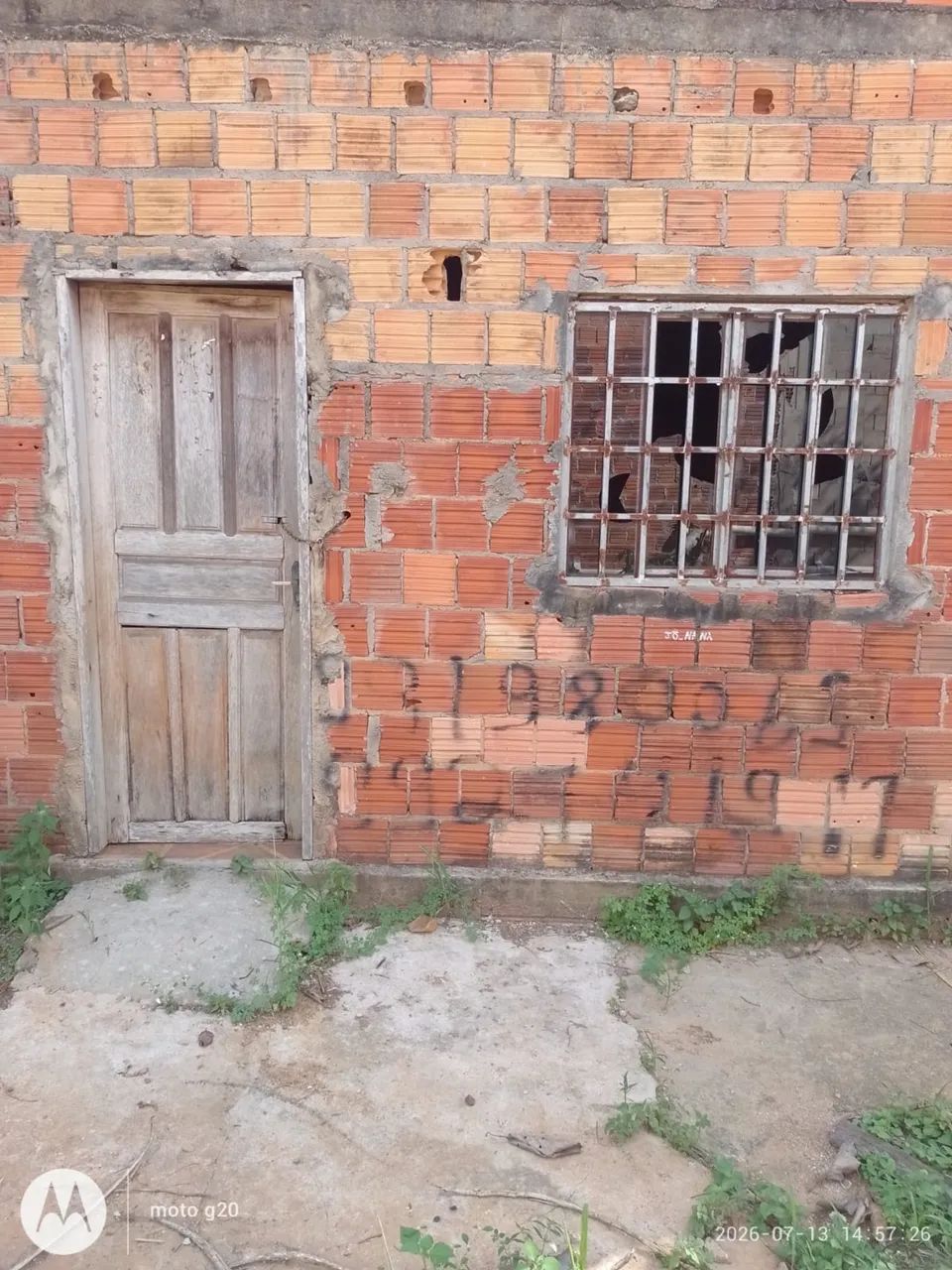 Vendo terreno com uma casa construída  - Foto 2