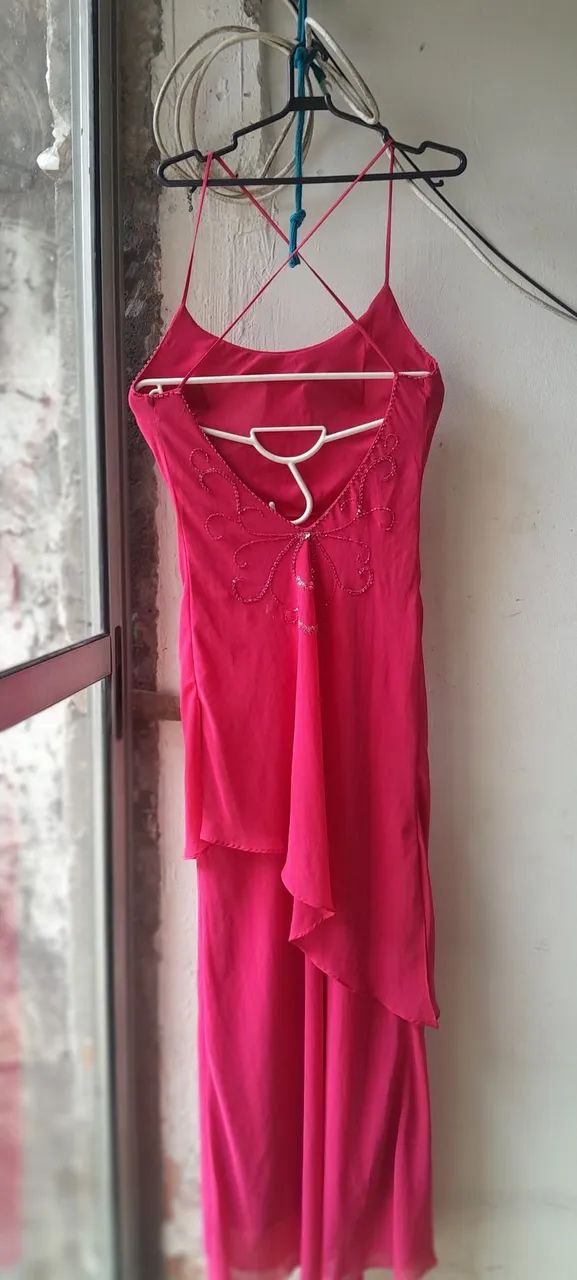 Vende-se vestido social 